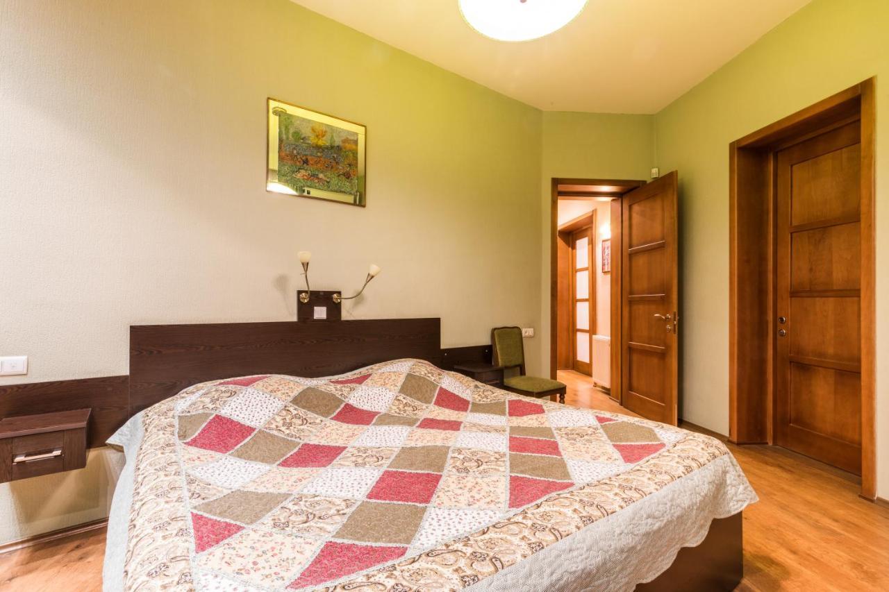 Apartment At 12 Baratashvili Street Tbilisi Exterior foto