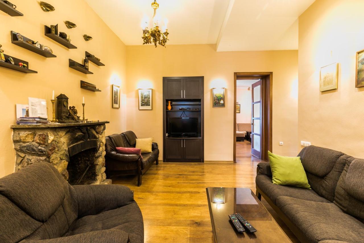 Apartment At 12 Baratashvili Street Tbilisi Exterior foto